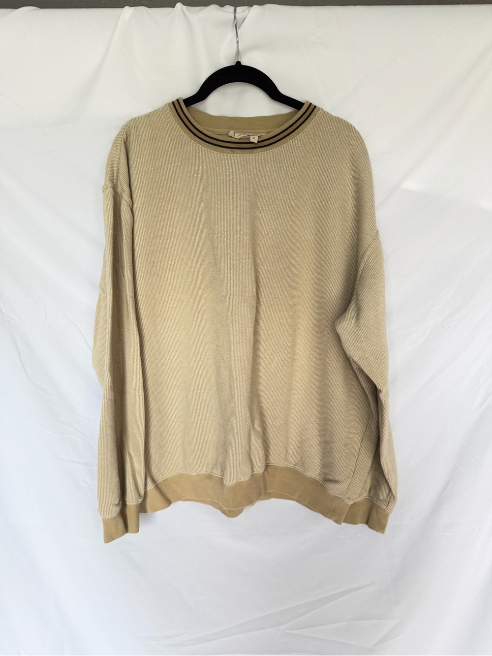 Vintage Beige Crewneck Sweater - Classic Casual